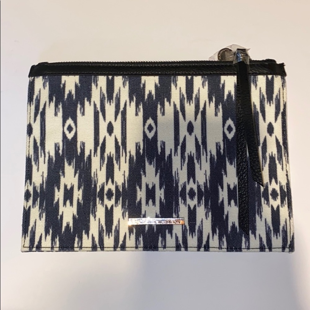 BCBG generation. Small clutch